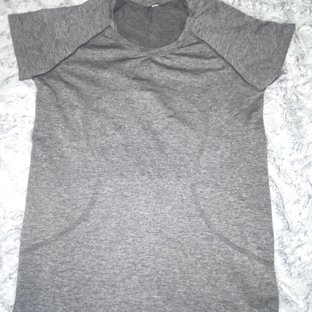 Lululemon swiftly tech t!